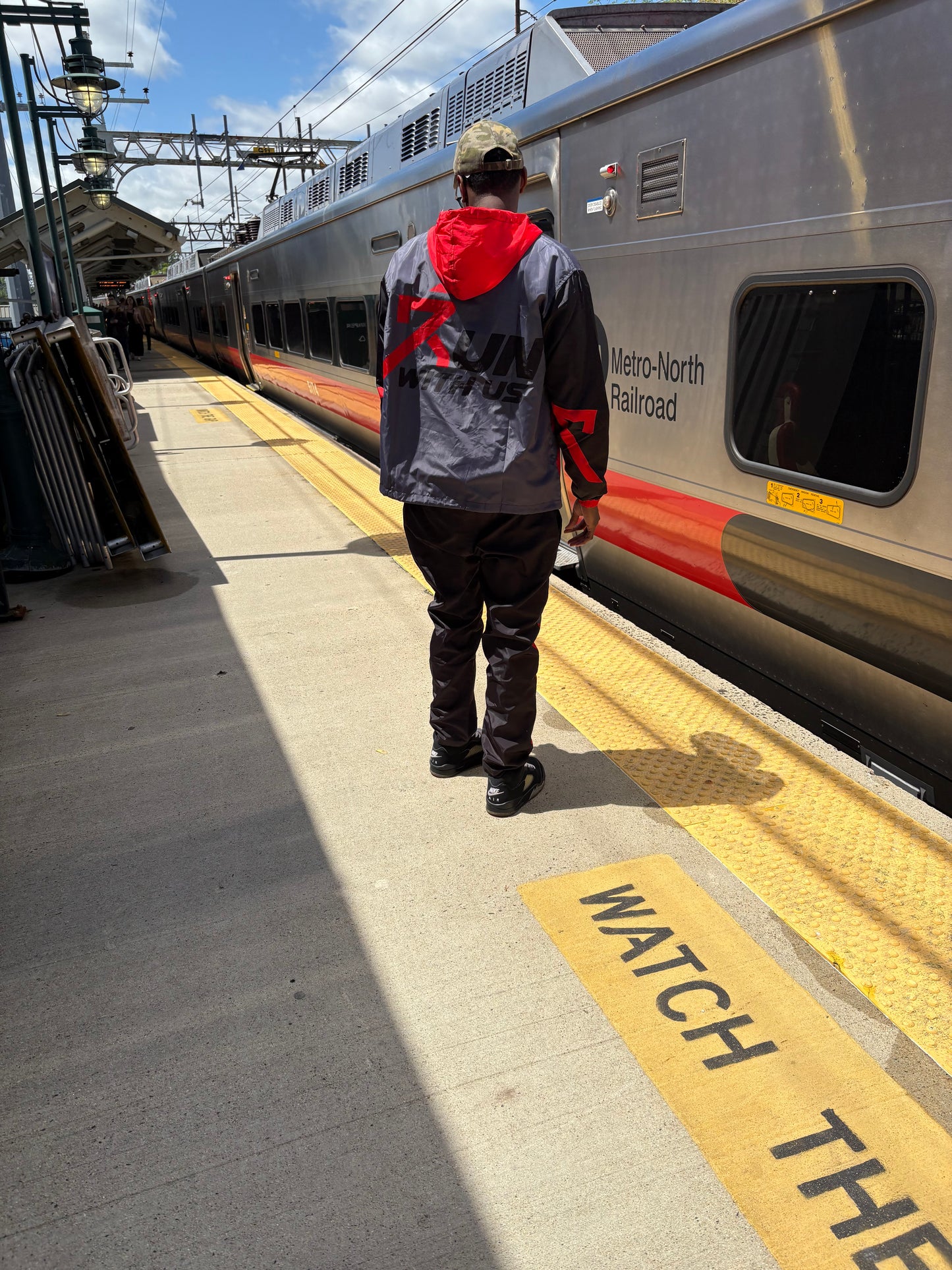 RUN WITH US-WINDBREAKER SET